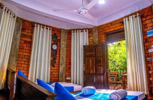 Yatawatta Hotel | JayS Place Matale