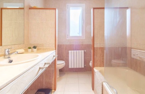 Cercedilla Ski Chalet | JAZA PARAISO -CERCEDILLA-MADRID pool and tennis chalet