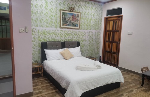 Kampung Lintang House | Jazepuri