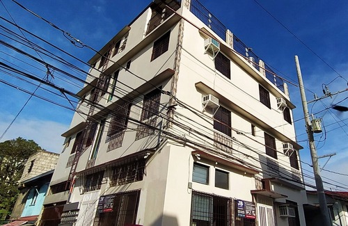 Paranaque Apartment | JB Valdres Apartment | New Apartment Near Manila Airport with FREE WIFI
