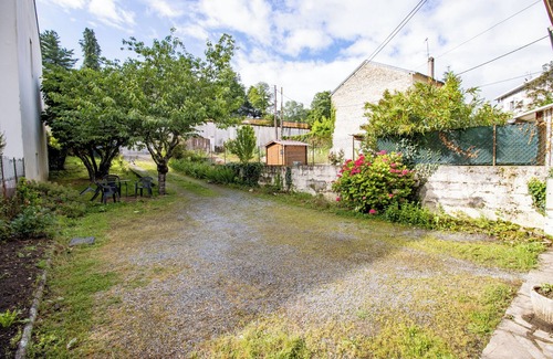 Perigueux Apartment | Jean Secret Apartment – Modern and Peaceful, Close to City Center and University