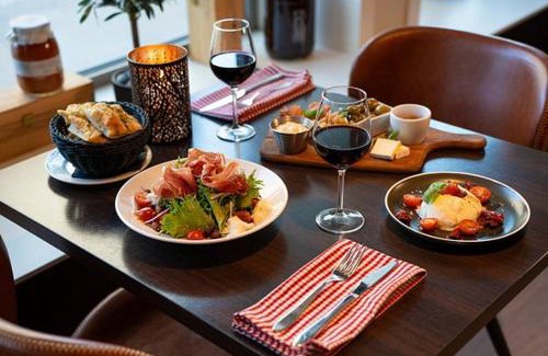 Buloba Hotel | Jebel Hotel & Lounge Buloba