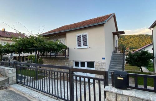 Siroki Brijeg Apartment | Jednosoban apartman