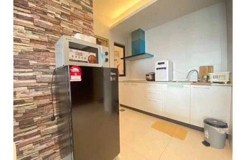 Kuching House | Jeff and Ricky Homestay 43 @ Gala City Residence