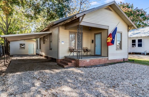 Freetown - Port Rico Apartment | Jefferson Rental Room 1