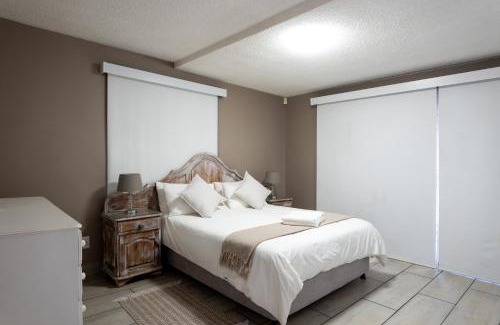 Jeffreys Bay Apartment | Jeffreys Bay Villas on The Beach