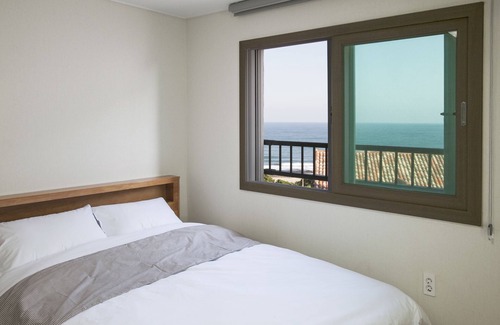 Namwon House | Jeju Aria Pension
