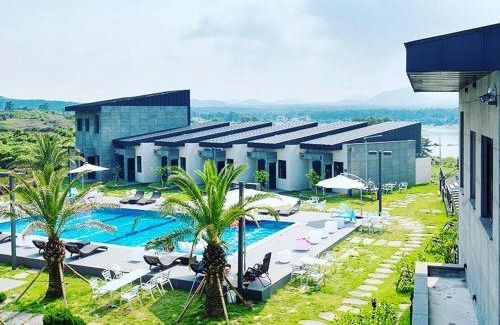 Jongdal-ri Resort | Jeju Chrismas Resort