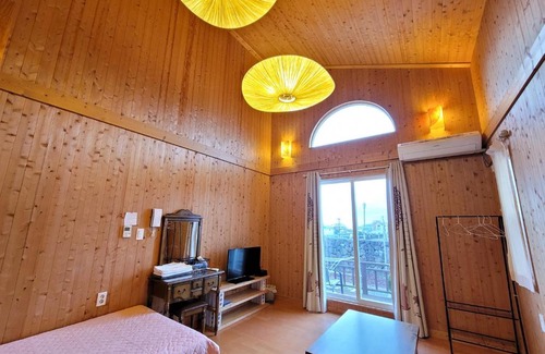 Andeok House | Jeju Cunny Pension