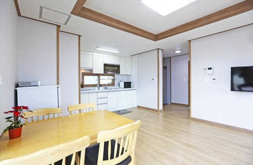 Daecheon-dong House | Jeju DK House Pension