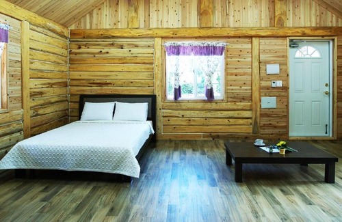 Pyoseon House | Jeju Joa Log Pension