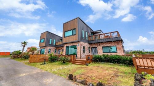 Jongdal-ri House | Jeju Jongdal Private Pension