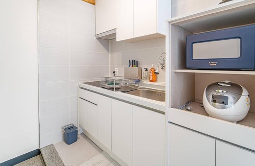 Andeok House | Jeju Kidsgajok Badatgahauseu