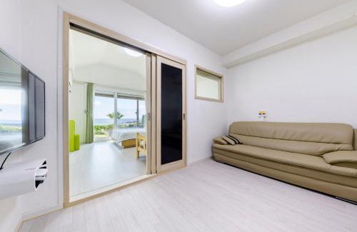 Seongsan House | Jeju Turning point Pension