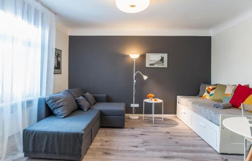 Tornkalns Apartment | Jelgavas 52 Old town 5 min 4 can stay Free parking Self check in out