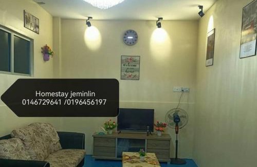 Kota Kinabalu House | Jeminlin homestay, budget price