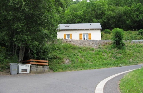 Laveissiere Ski Chalet | - jennifer cottage -