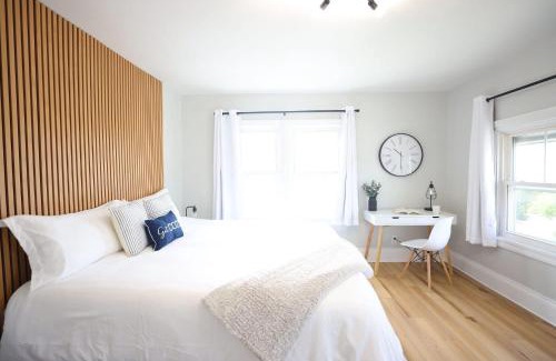 Federal Hill Apartment | Jennifer's Elegant & Cozy Broadway Retreat