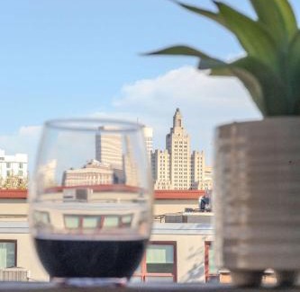 Federal Hill Apartment | Jennifer's Private Amazing View Walkable Apartment with Relaxing Deck