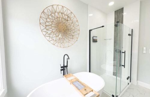 Federal Hill Apartment | Jennifer's Spa-Like Historic Broadway Getaway