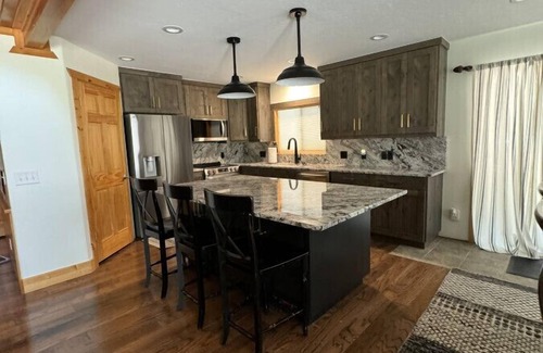 Island Park Cabin | Jensen Cabin with Detached Bungalow and Garage!
