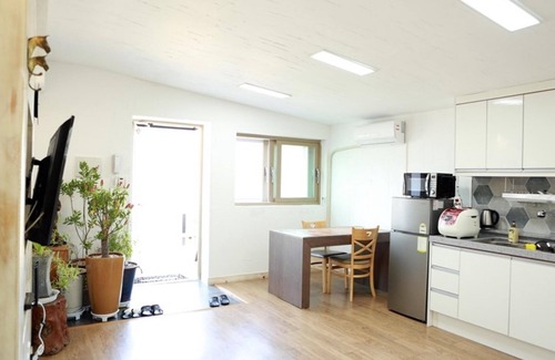 Jeongeup House | Jeongeup Brahms Pension A