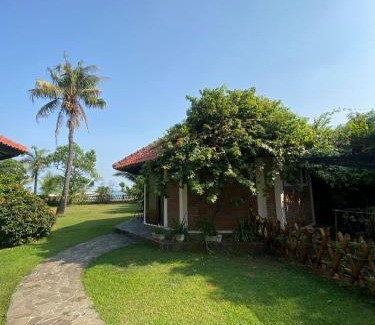 Tahunan Resort | Jepara Marina Beach Bungalows
