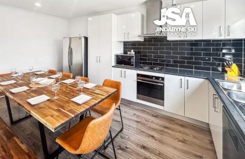 East Jindabyne House | Jerrara Escape One