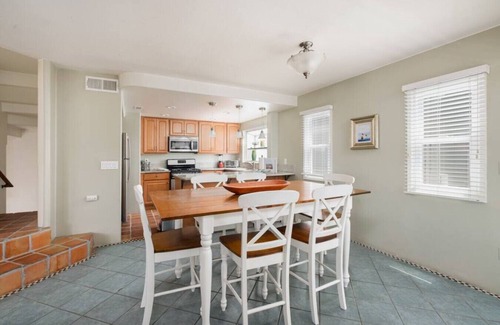 Mission Beach Villa | Jersey Court Jubilee! Dual Town Homes on 1 Lot!