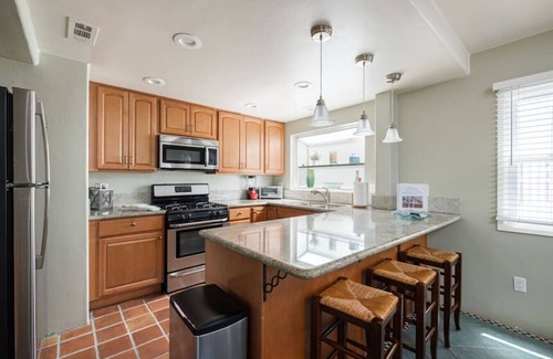 Mission Beach Villa | Jersey Court Jubilee! Dual Town Homes on 1 Lot!