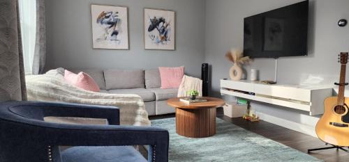 Fairview House | Jersey Haven NYC Next Door - Single car FREE PARKING
