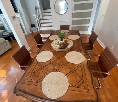 Englewood House | Jersey home, close to New York City fun!