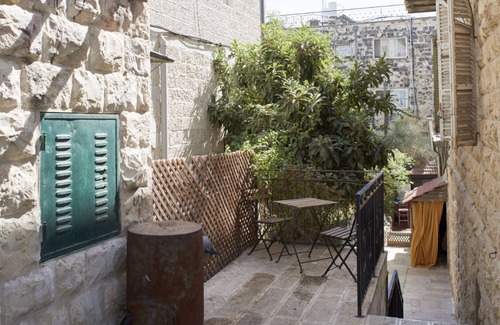 Talbieh Apartment | Jerusalem Boutique holiday home in Katamon