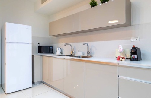 Jerusalem City Centre Apartment | Jerusalem Garden Hagan - Isrentals