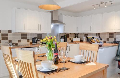 Murthly House | Jessamine Cottage