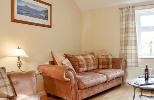 Murthly House | Jessamine Cottage