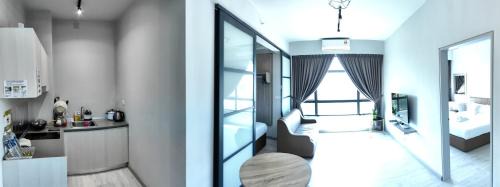 Downtown Kota Kinabalu Apartment | Jesselton Quay by Miraton Lodge 2