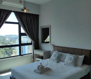 Downtown Kota Kinabalu Apartment | Jesselton Quay by Miraton Lodge 2