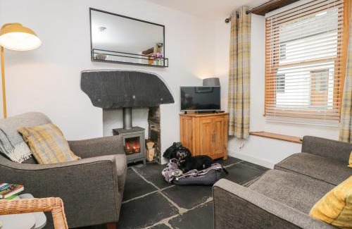 Staveley House | Jessie's Cottage