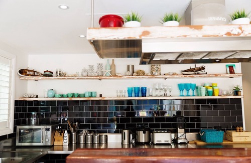 Bondi Beach Villa | Jet Flamingo: Rockstar Bondi Villa