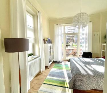 Bernburg Apartment | JETHON Studio-Appartement im Grünen