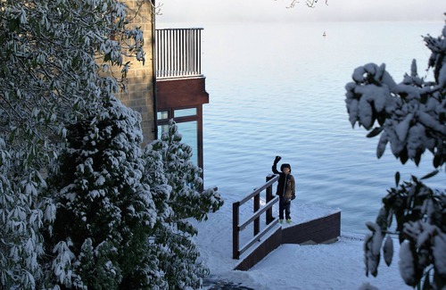 Arden Cottage | Jetty Lodge-Sleeps 4-6 - sleeps 6 guests in 2 bedrooms