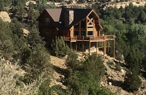 Escalante Cabin | Jewel of Escalante LLC