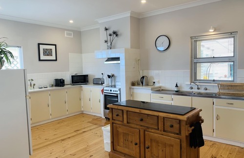 Tumby Bay House | Jewel of the South Beachfront Holiday Rental - Tumby Bay