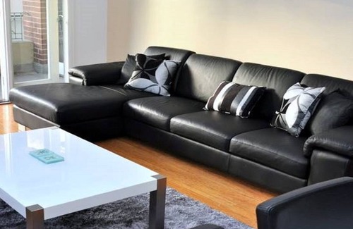East Melbourne Apartment | - Jewel on Jolimont -