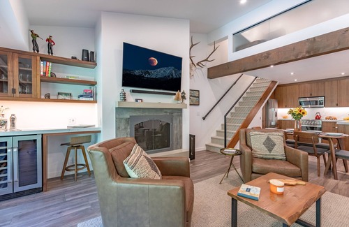 Teton Village Condo | JHRL - Slope-side Whiteridge B7 Condo - Walk to Tram