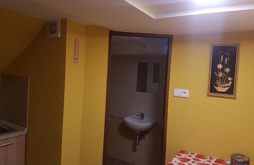 Vracov Apartment | Jiřinka suterén