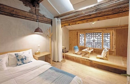 Xizhou Bed & Breakfast | Jia Kedi Ancient House Cultural Homestay