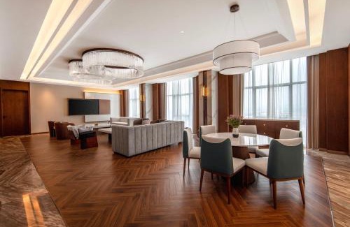 Jiangshan Hotel | Jiangshan Haiwaihai Grand Hotel