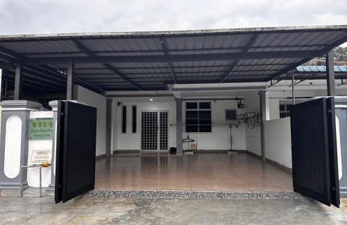 Ulu Tiram House | Jiaxin Homestay - Puteri Wangsa 家馨民宿